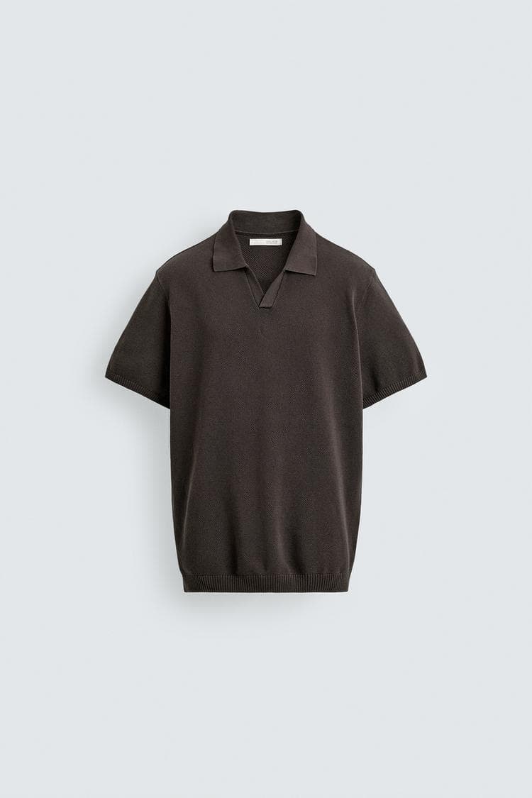 POLO EM MALHA ESTRUTURADA