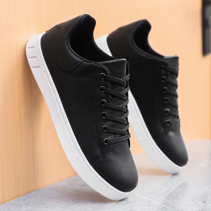 Mocassins casuais masculinos de couro, tamanho grande, modernos e novos, para verão e outono, antiderrapantes, rasos, com cadarço
